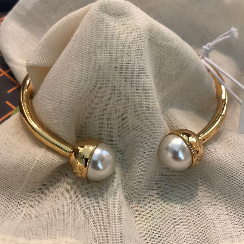 NWT Tory Burch Logo Bead Hinged Bracelet